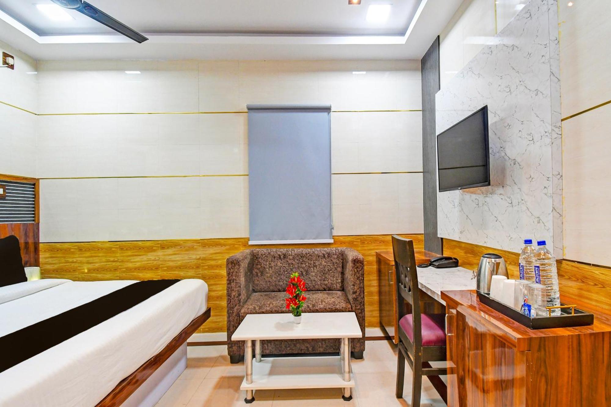 Super Hotel O Maa Bhubaneswari Hotel Exterior foto